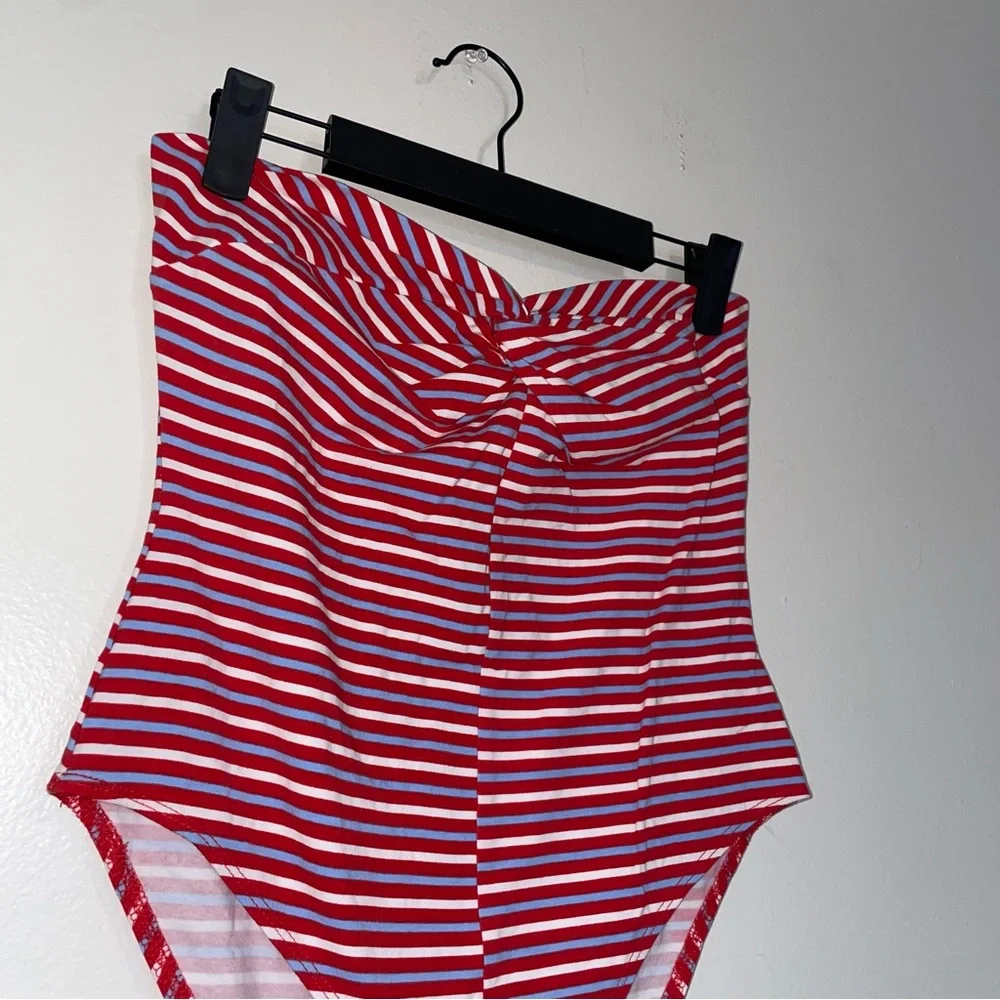 Forever 21 | Red White and Blue Striped Strapless Bodysuit - Picture 2 of 7